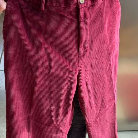 Amazon Essentials 42W 29L  NEW  Red corduroy mens pants,  NEW - Picture 3 of 6